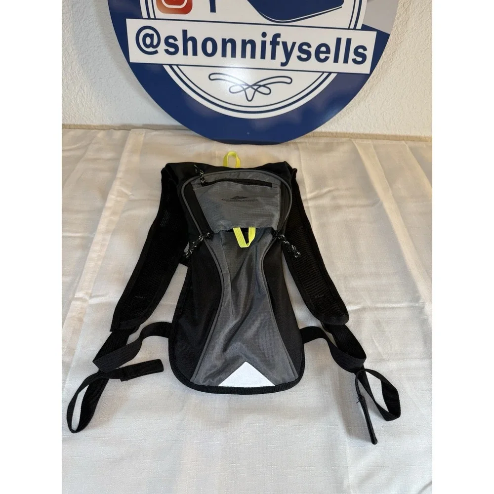 Ozark Trail Pearson Creek 2 Liter Hydration Backpack‎ Gray And Black Reflective